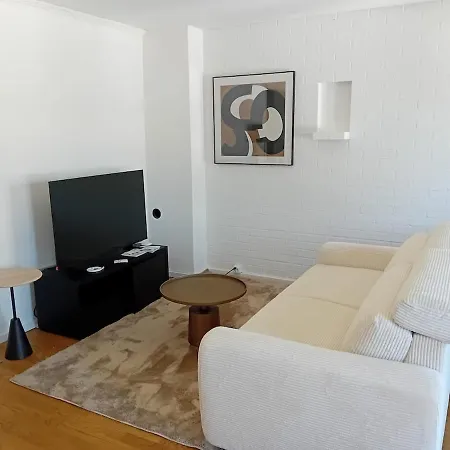 Stylish Flat In The Heart Of Zurich's Old * 苏黎世